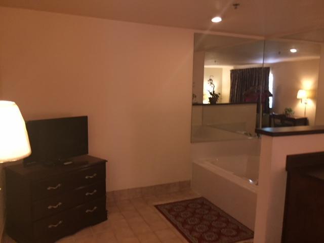Haven Inn & Suites Монро Екстер'єр фото